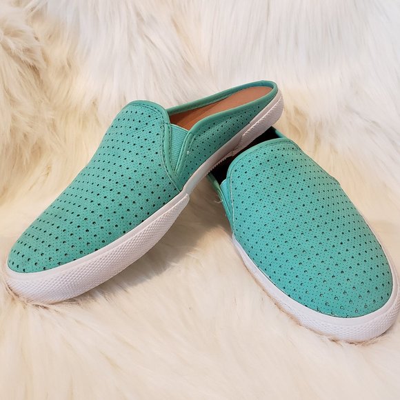 Meet your Posher, Audrey - Picture 14 of 16